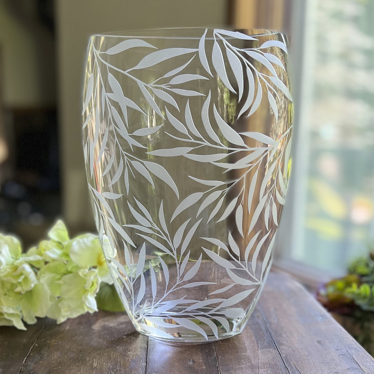 Premium crystal table vase 12 inch with botanical leaf design perfect for elegant home decor