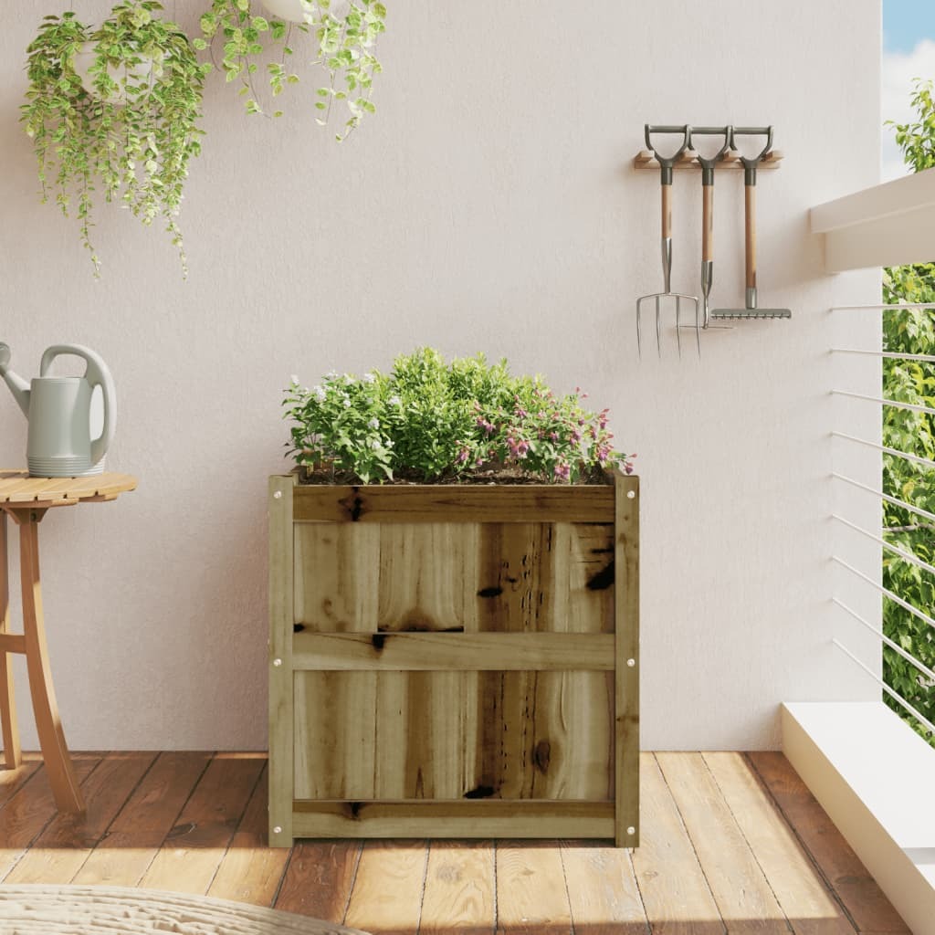 Close-up of treated pine wood planter finish showing natural grain texture and UV-protected coating