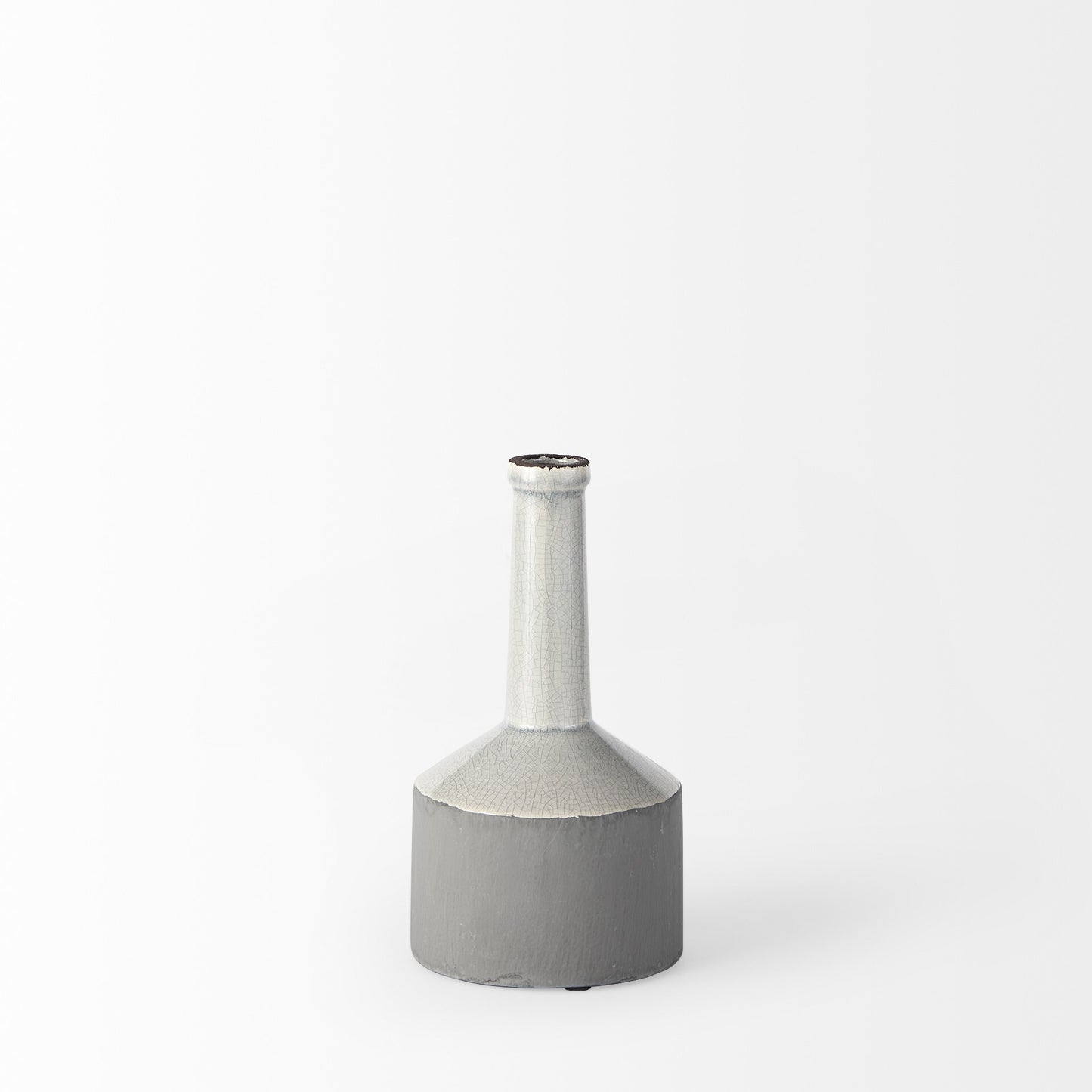 9 inch jug vase gray off white detail shot highlighting classic farmhouse handle and shape
