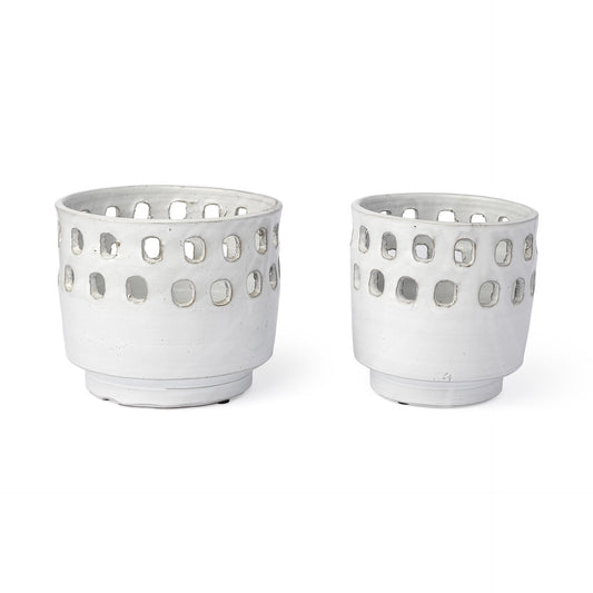 🏺 Set of 2 White Ceramic Vases with Hollow Details - Modern Decorative Vases