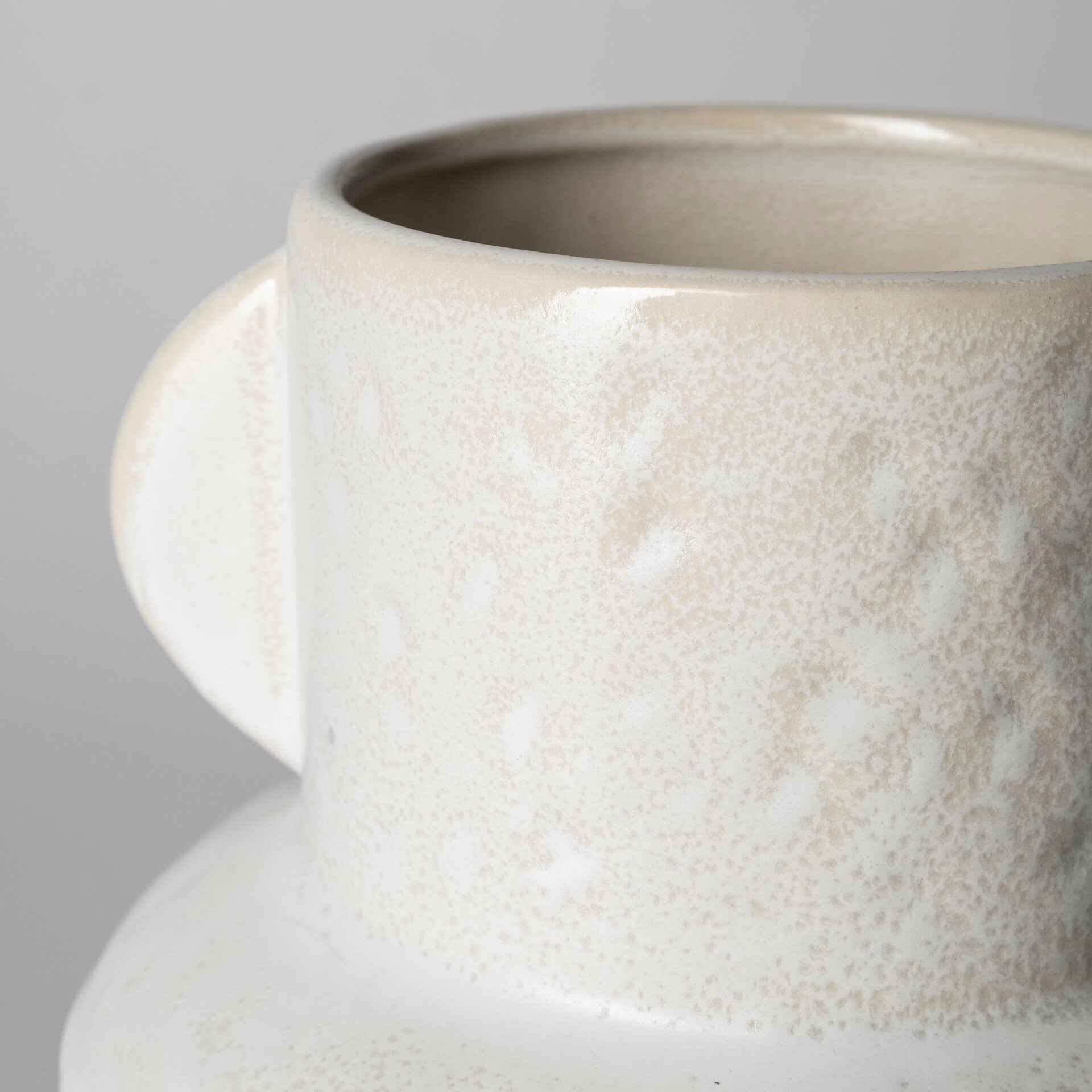 Top view of 8 inch handled vase showing wide mouth perfect for thick floral bouquets
